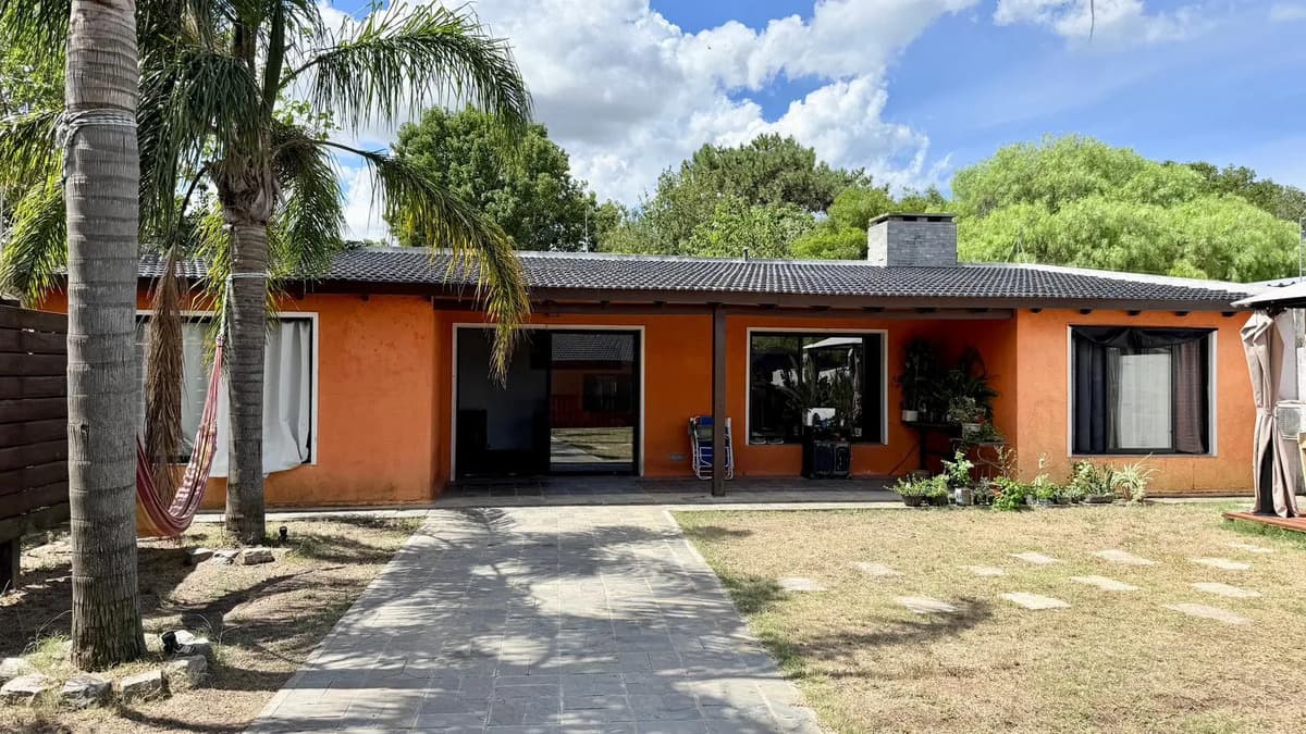 Casa en venta en Lomas de Solymar — foto 1