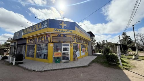 Local comercial en venta en Montes de Solymar — foto 1